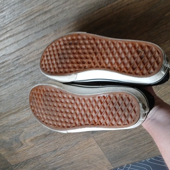 Vans Kids Velcro Sk8 Old Skool Mid Shoes. - Picture 13 of 15